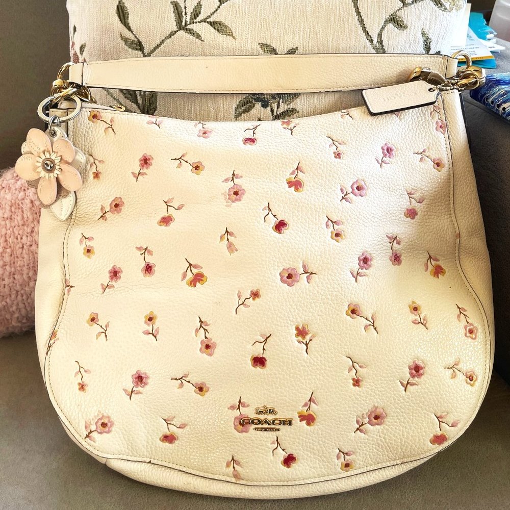 Coach Pebbled Leather Rose Embellished Bag w TWO  Bag Charms-Matching Flower&Bee